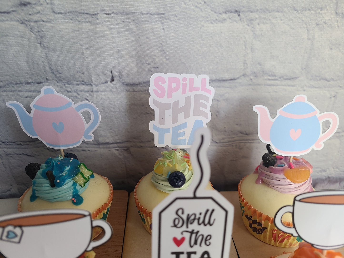 GENDER REVEAL TEA He or She Spill the Tea Reveal Idea